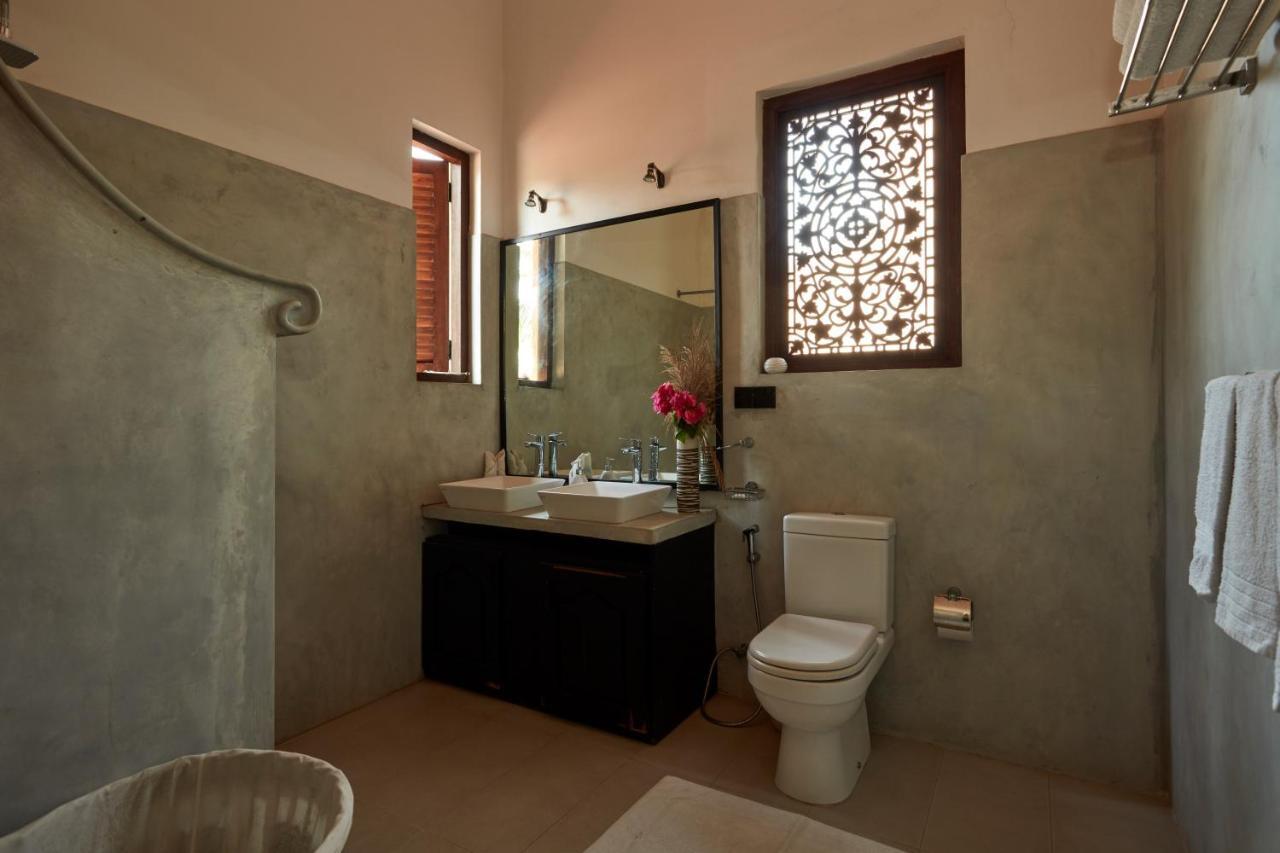 Villa Sunbird Negombo Exterior photo