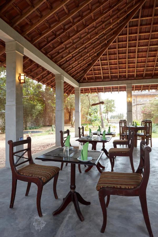 Villa Sunbird Negombo Exterior photo